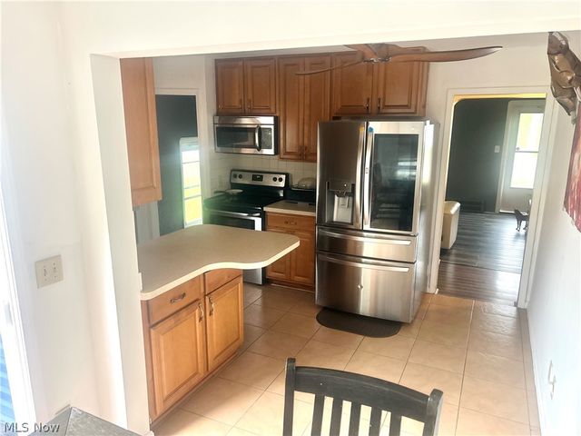 114 Avalon Drive, Bedford, OH 44146