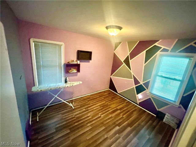 114 Avalon Drive, Bedford, OH 44146