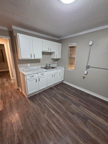 1652 VICTOR ST, Memphis, TN 38106