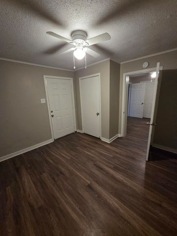 1652 VICTOR ST, Memphis, TN 38106