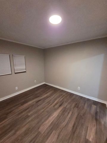 1652 VICTOR ST, Memphis, TN 38106