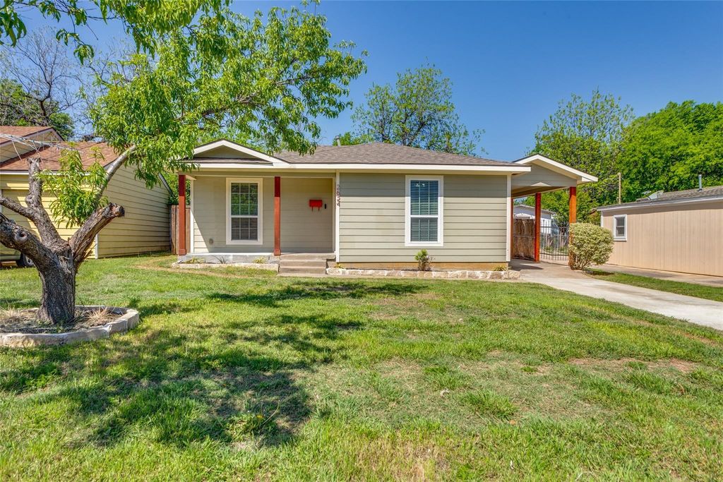 2624 Townsend Drive, Fort Worth, TX 76110