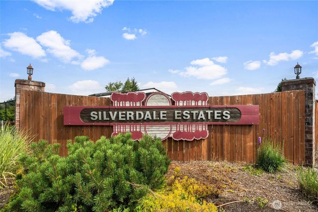 404 NE Saturn Lane, Bremerton, WA 98311