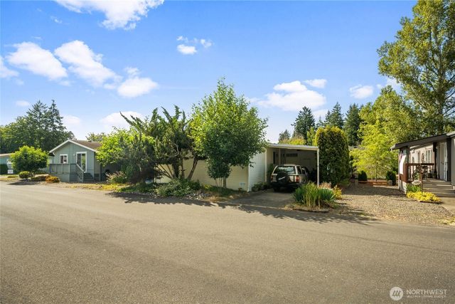 404 NE Saturn Lane, Bremerton, WA 98311