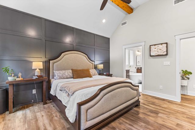1124 Queen Elizabeth Drive, Mcgregor, TX 76657