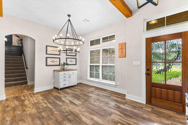 1124 Queen Elizabeth Drive, Mcgregor, TX 76657