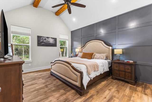 1124 Queen Elizabeth Drive, Mcgregor, TX 76657