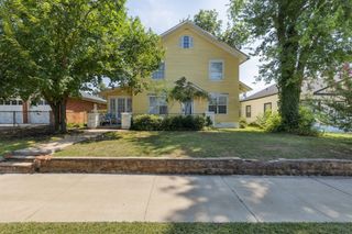611 E Noble Avenue, Guthrie, OK 73044