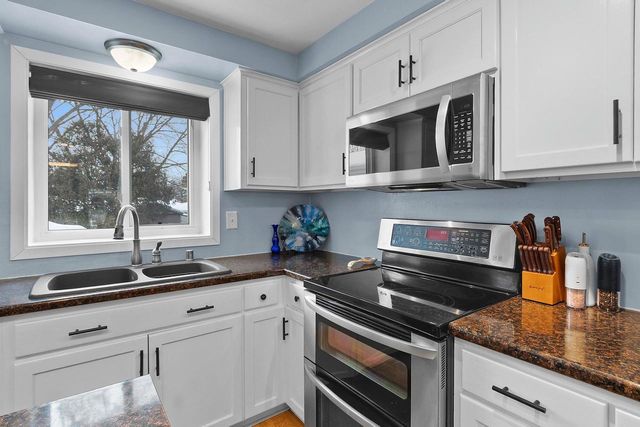 335 CONOVER DRIVE, Green Bay, WI 54303