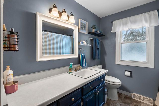 335 CONOVER DRIVE, Green Bay, WI 54303