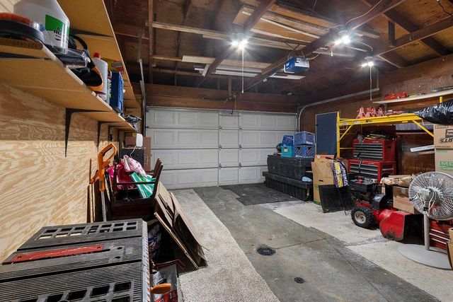 335 CONOVER DRIVE, Green Bay, WI 54303