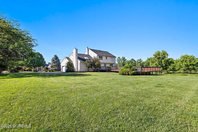 31 Vaughn Drive, Middletown, NJ 07748