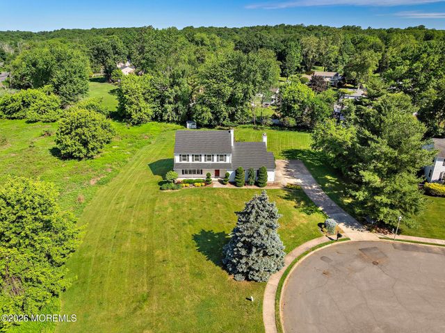 31 Vaughn Drive, Middletown, NJ 07748