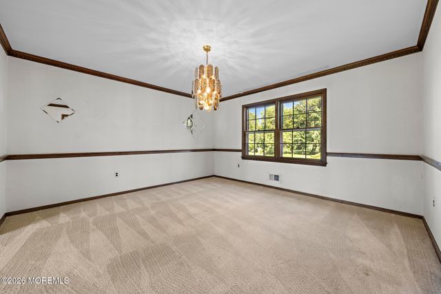 31 Vaughn Drive, Middletown, NJ 07748