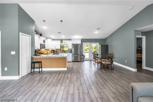 605 E 11th ST, Lehigh Acres, FL 33972