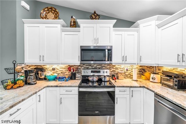 605 E 11th ST, Lehigh Acres, FL 33972
