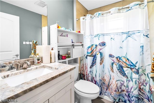 605 E 11th ST, Lehigh Acres, FL 33972