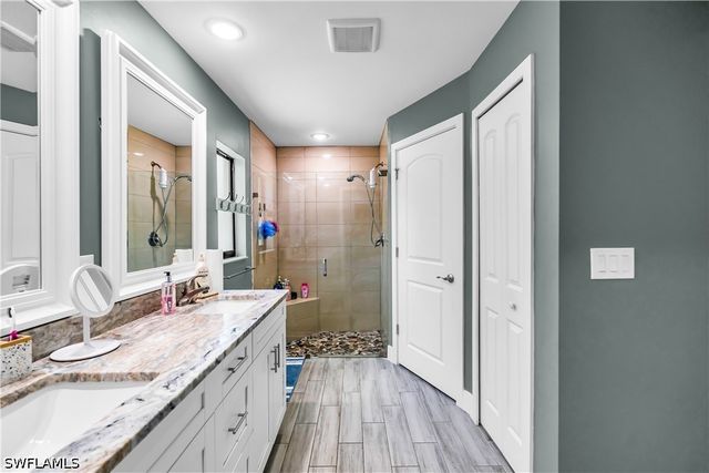 605 E 11th ST, Lehigh Acres, FL 33972