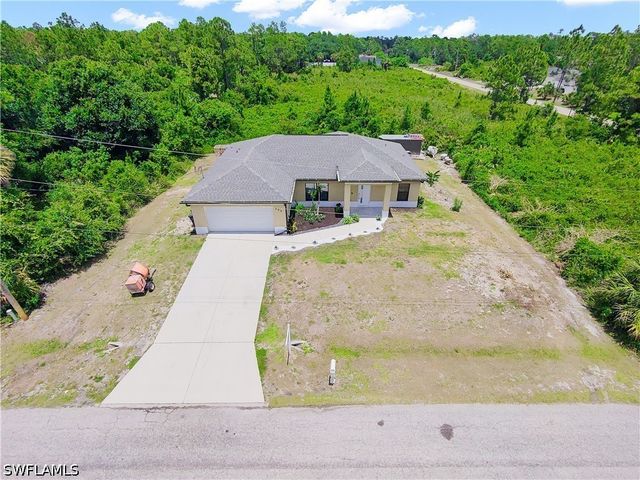 605 E 11th ST, Lehigh Acres, FL 33972
