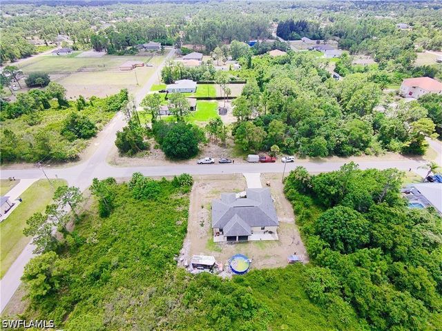 605 E 11th ST, Lehigh Acres, FL 33972