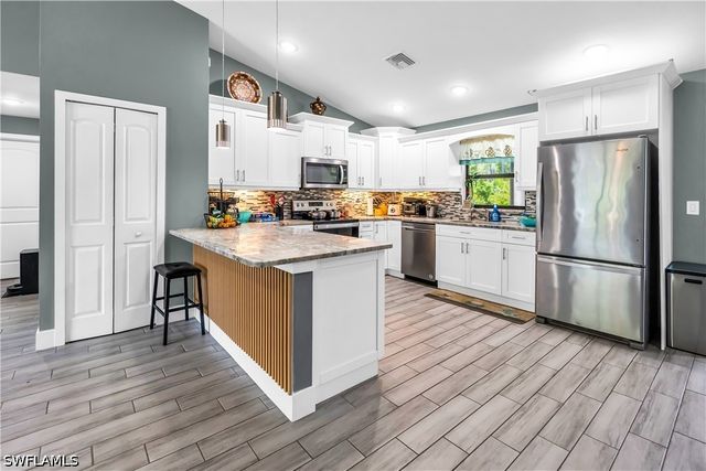 605 E 11th ST, Lehigh Acres, FL 33972