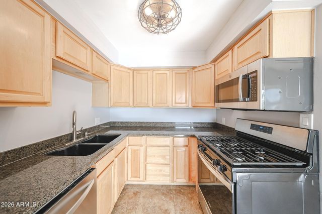 4950 N MILLER Road 212, Scottsdale, AZ 85251