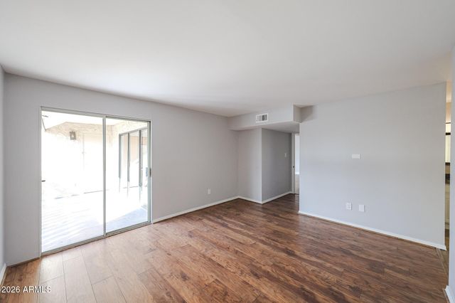 4950 N MILLER Road 212, Scottsdale, AZ 85251