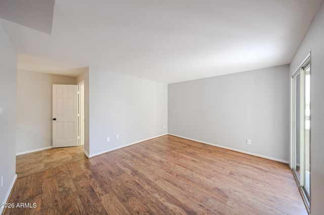 4950 N MILLER Road 212, Scottsdale, AZ 85251