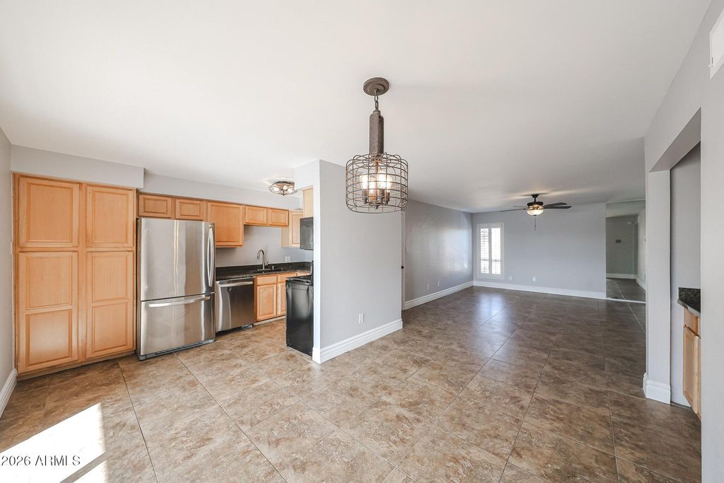 4950 N MILLER Road 212, Scottsdale, AZ 85251