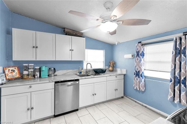 16200 Cathy CT, Fort Myers, FL 33908