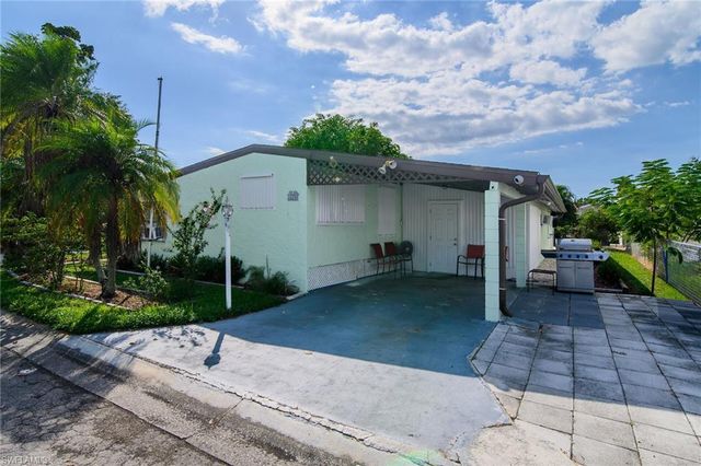 16200 Cathy CT, Fort Myers, FL 33908