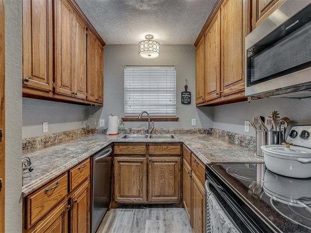 2537 Lynn Lane, Oklahoma City, OK 73120