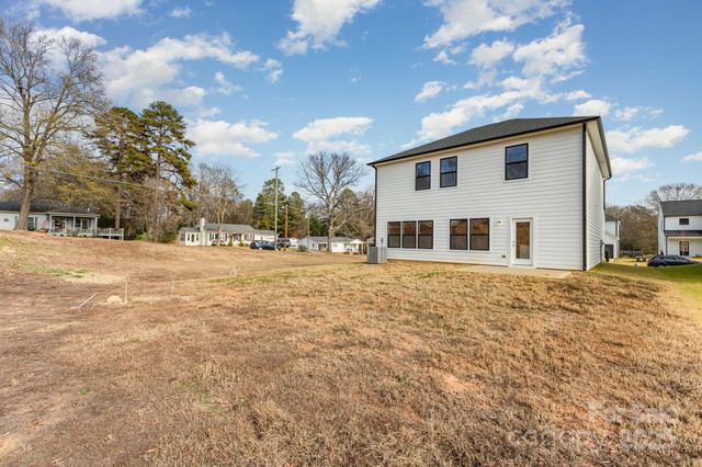 106 Silverwood Court, Mooresville, NC 28115