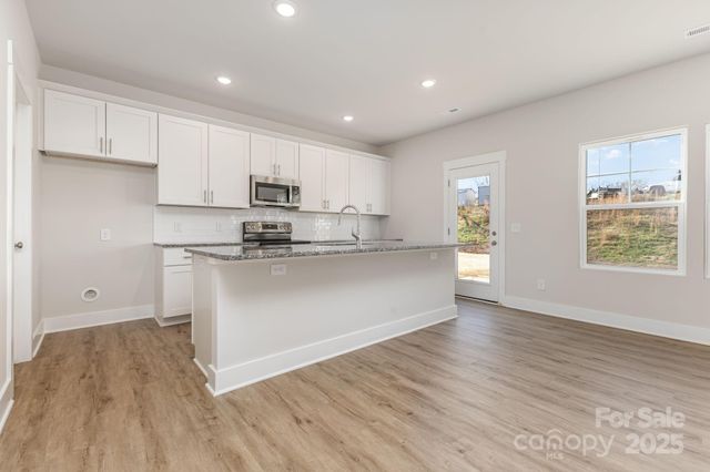 106 Silverwood Court, Mooresville, NC 28115