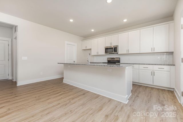 106 Silverwood Court, Mooresville, NC 28115