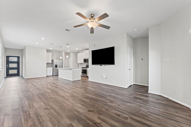 5602 Giving Grace Way, Houston, TX 77048