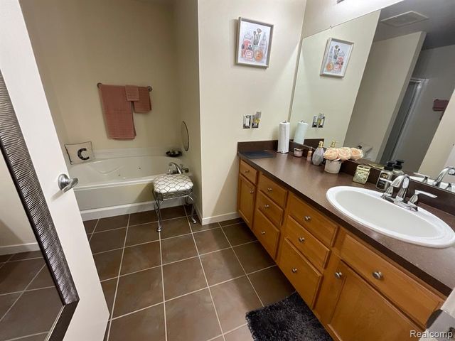 66 Winder Street 325, Detroit, MI 48201