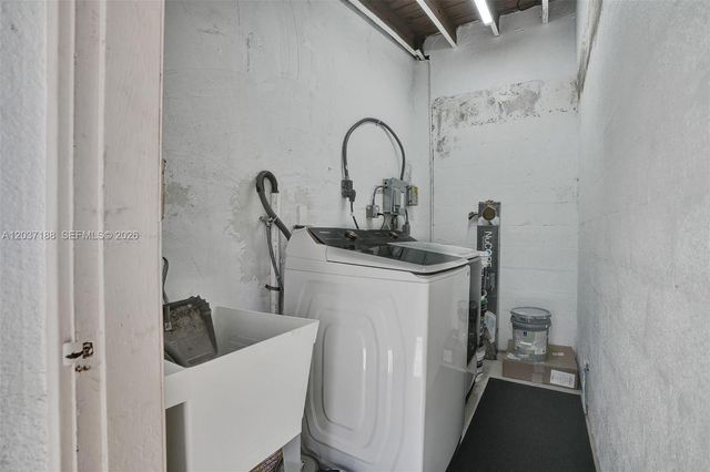 581 NE 175th Terrace, North Miami Beach, FL 33162