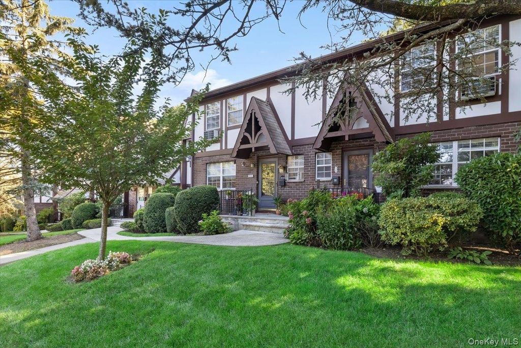 36 Yorkshire Drive, Suffern, NY 10901 — exterior