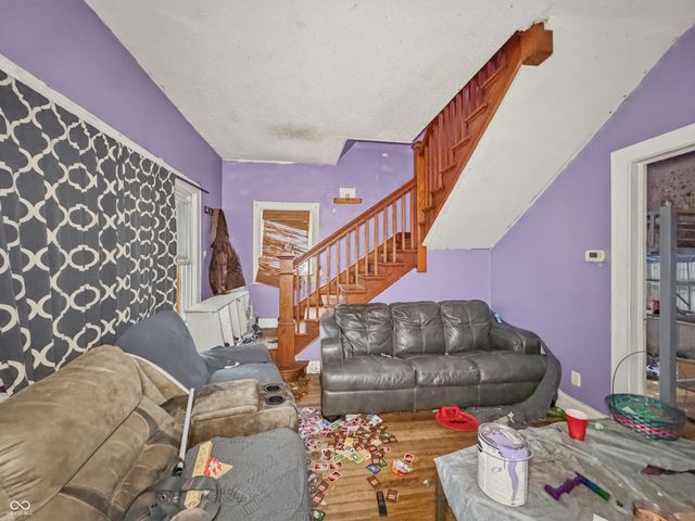 1019 S Norfolk Street, Indianapolis, IN 46241