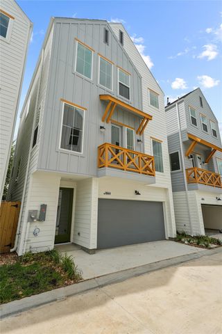 1804 Del Norte C, Houston, TX 77018