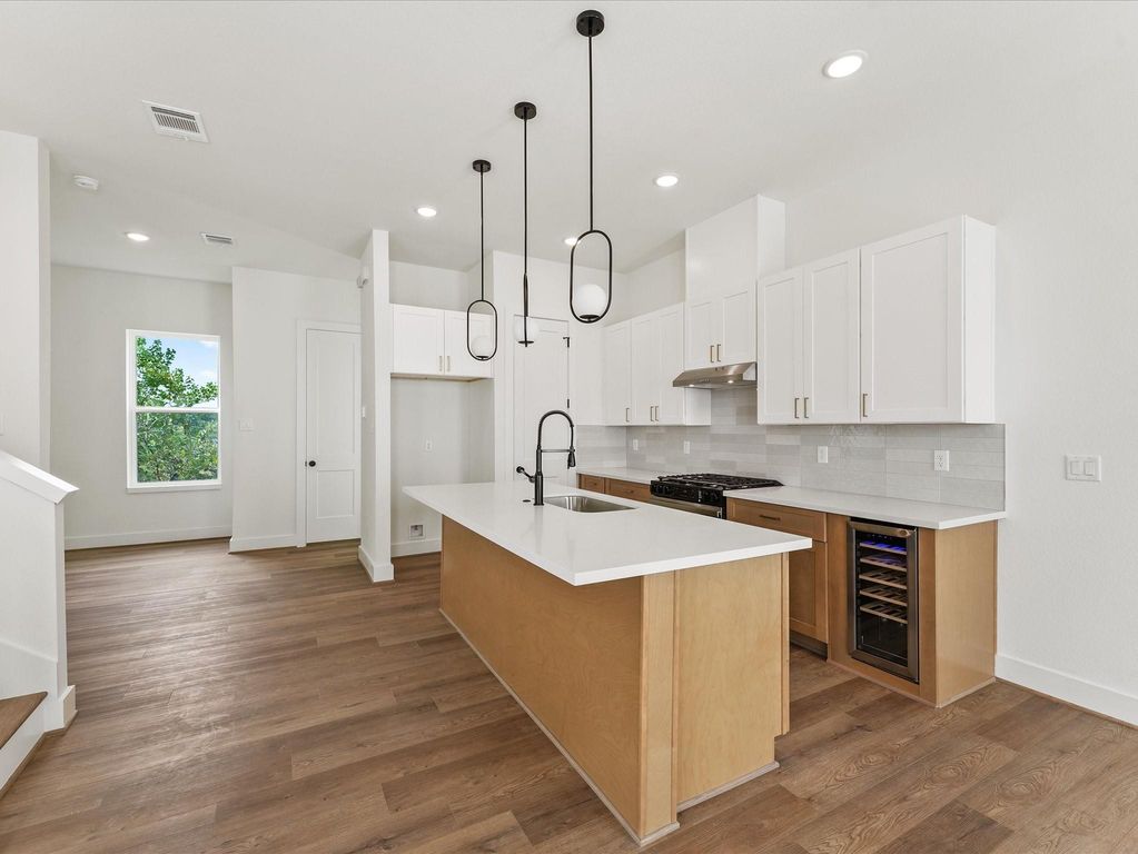 1804 Del Norte C, Houston, TX 77018