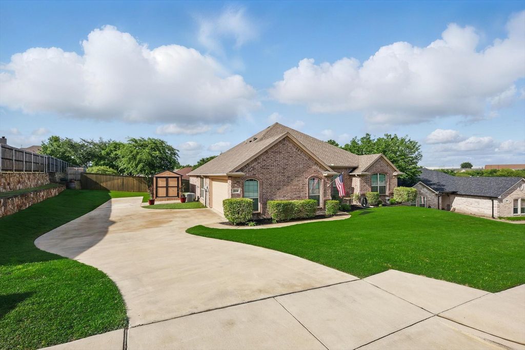 2134 Sagewood Drive, Weatherford, TX 76087