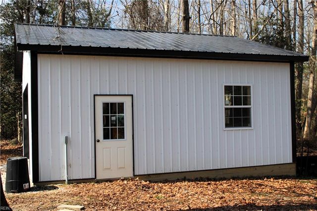 201 Skimino RD, Williamsburg, VA 23188