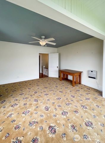 1510 W Water Street, South Bend, WA 98586