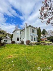 1510 W Water Street, South Bend, WA 98586