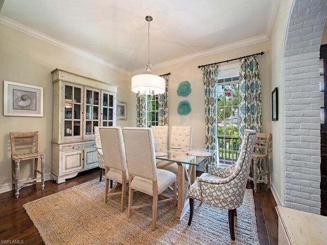 613 14th AVE, Naples, FL 34102