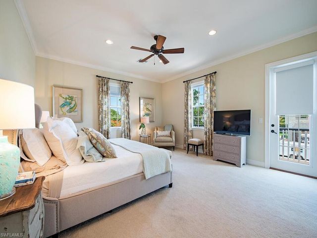 613 14th AVE, Naples, FL 34102