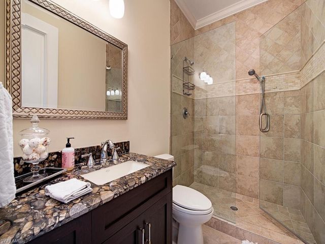 613 14th AVE, Naples, FL 34102