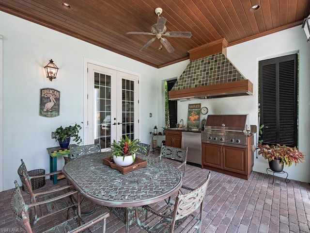 613 14th AVE, Naples, FL 34102